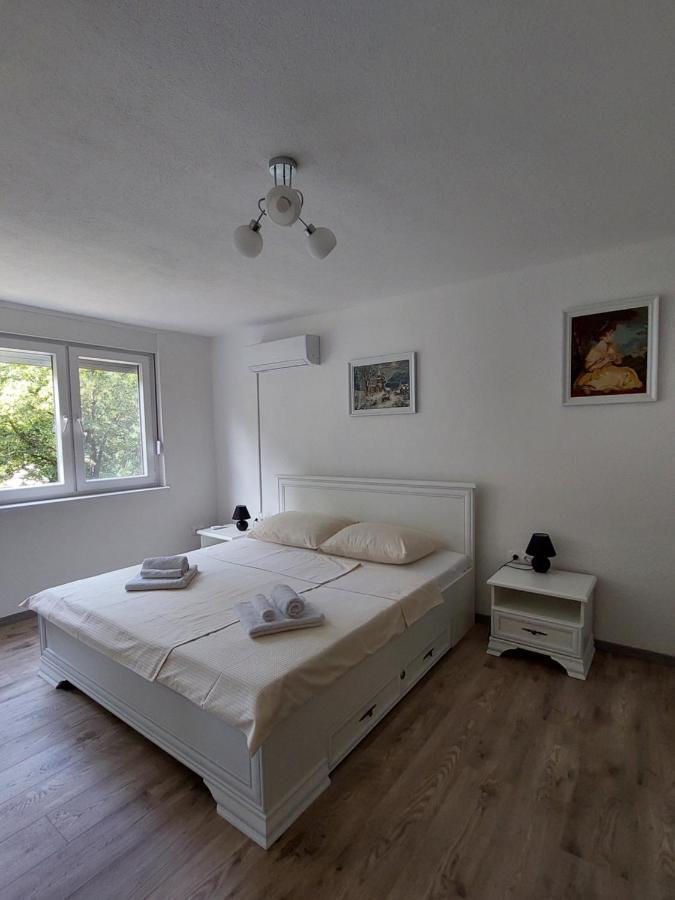 ליבנו Apartman Cincar מראה חיצוני תמונה