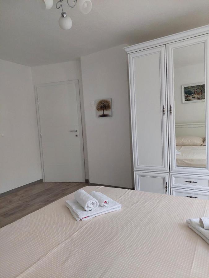 ליבנו Apartman Cincar מראה חיצוני תמונה